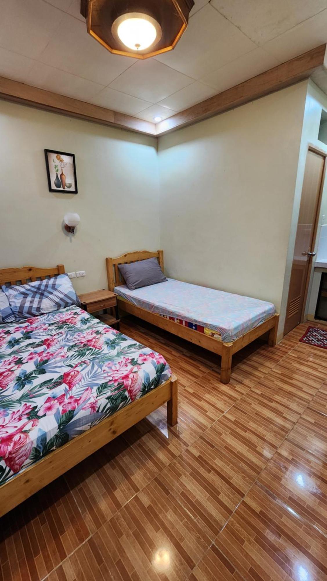 Screaming Gecko Hostel Бусуанга Екстериор снимка