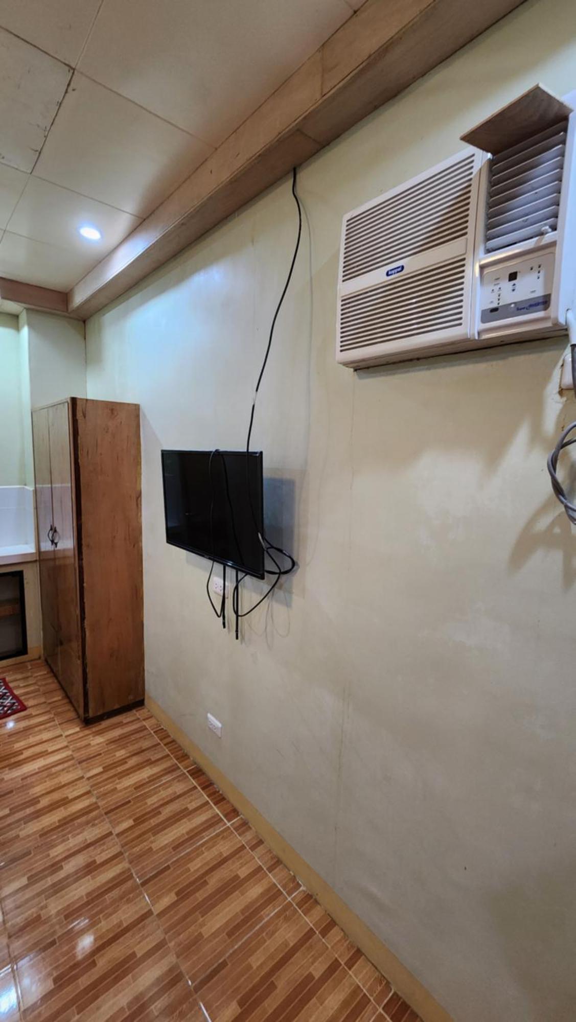 Screaming Gecko Hostel Бусуанга Екстериор снимка