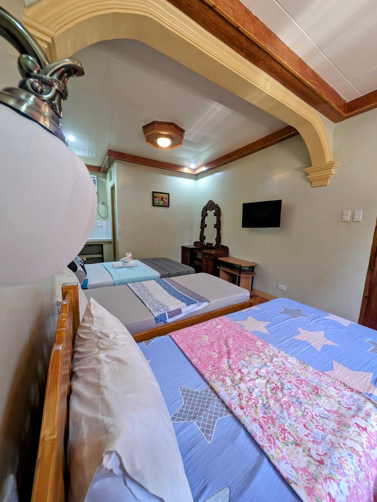 Screaming Gecko Hostel Бусуанга Екстериор снимка